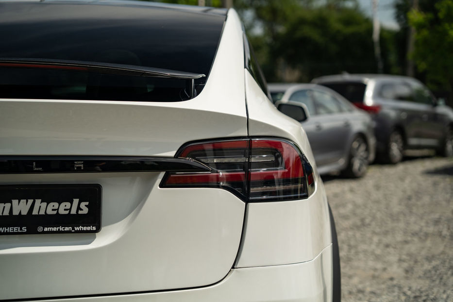 Продам Tesla Model X 2023 года в Черновцах