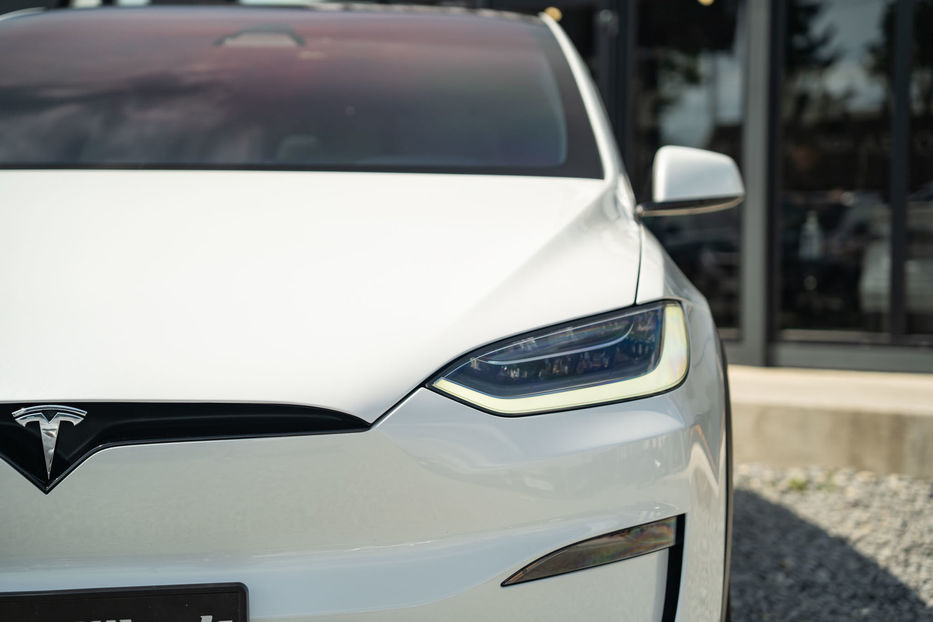 Продам Tesla Model X 2023 года в Черновцах