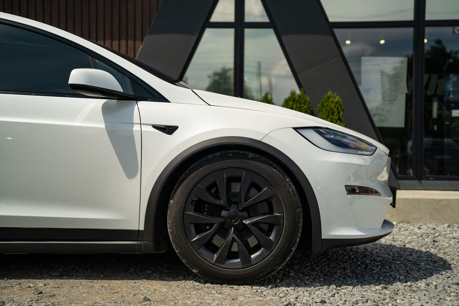 Продам Tesla Model X 2023 года в Черновцах