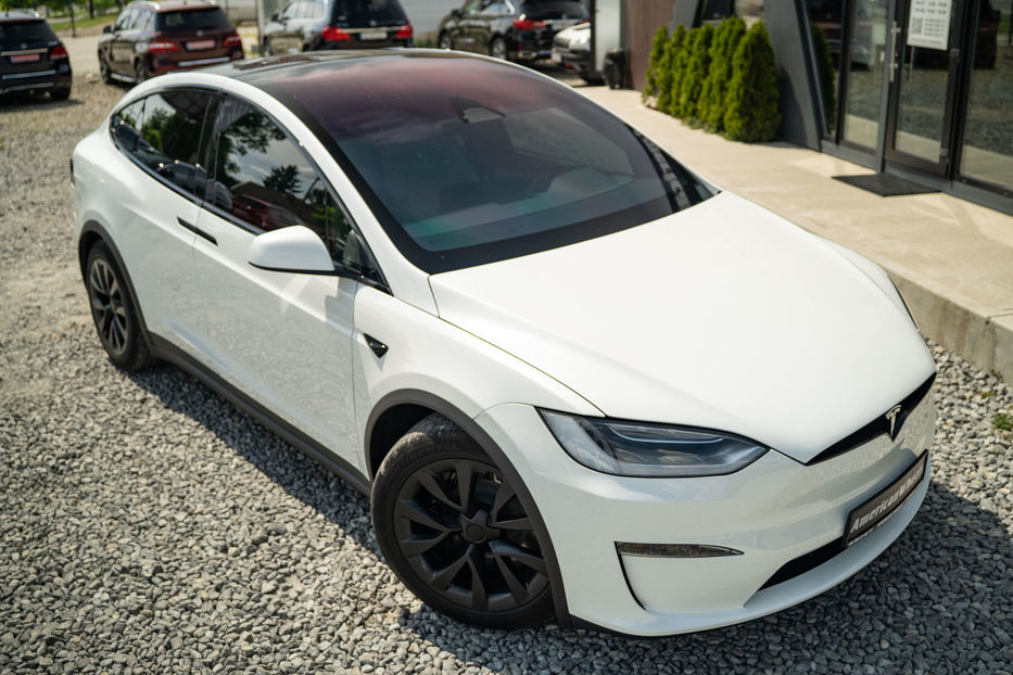 Продам Tesla Model X 2023 года в Черновцах
