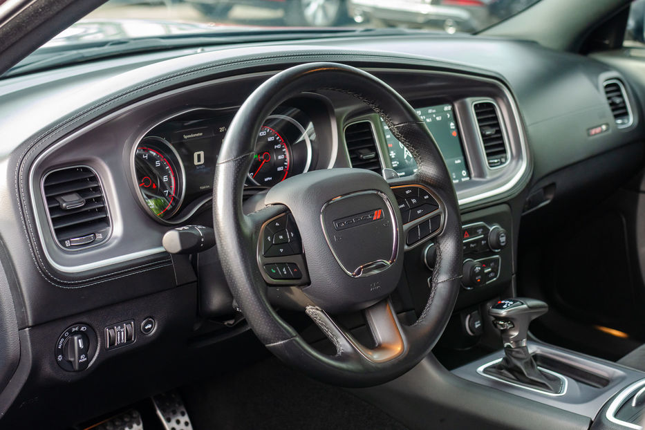 Продам Dodge Charger 6.4L ScatPack 2020 года в Киеве