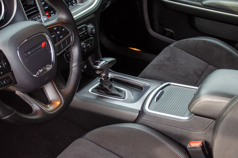 Продам Dodge Charger 6.4L ScatPack 2020 года в Киеве