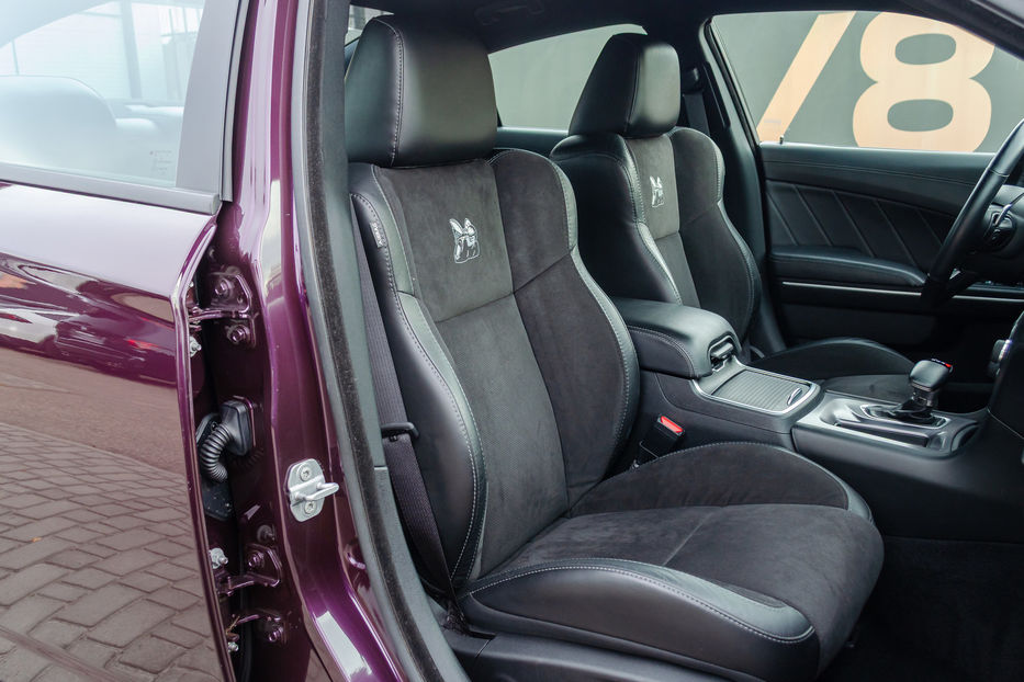 Продам Dodge Charger 6.4L ScatPack 2020 года в Киеве