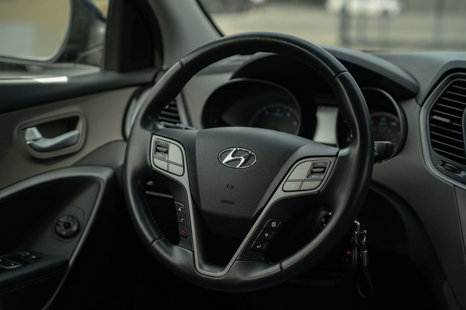 Продам Hyundai Santa FE Sport 2014 года в Черновцах