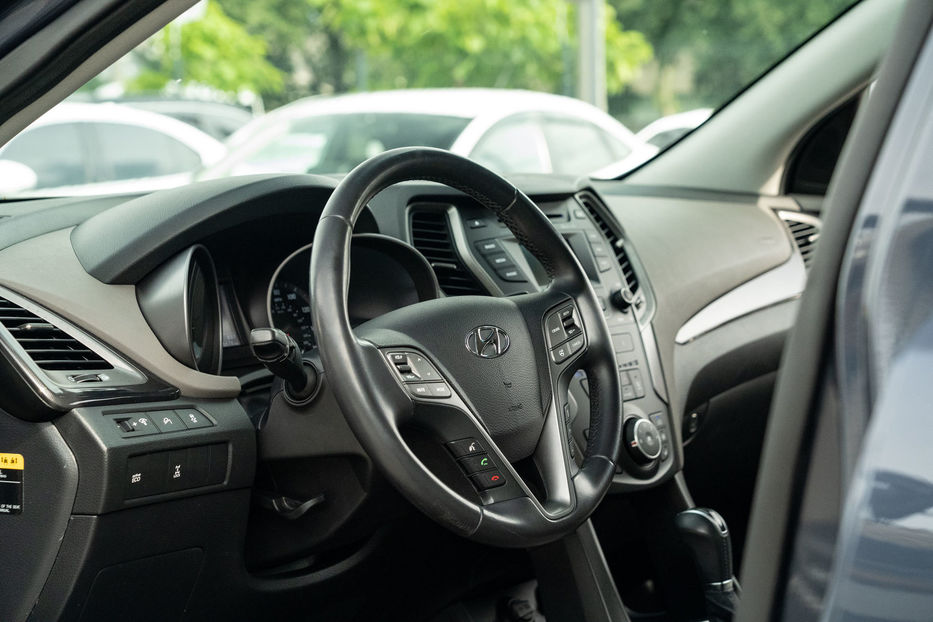 Продам Hyundai Santa FE Sport 2014 года в Черновцах