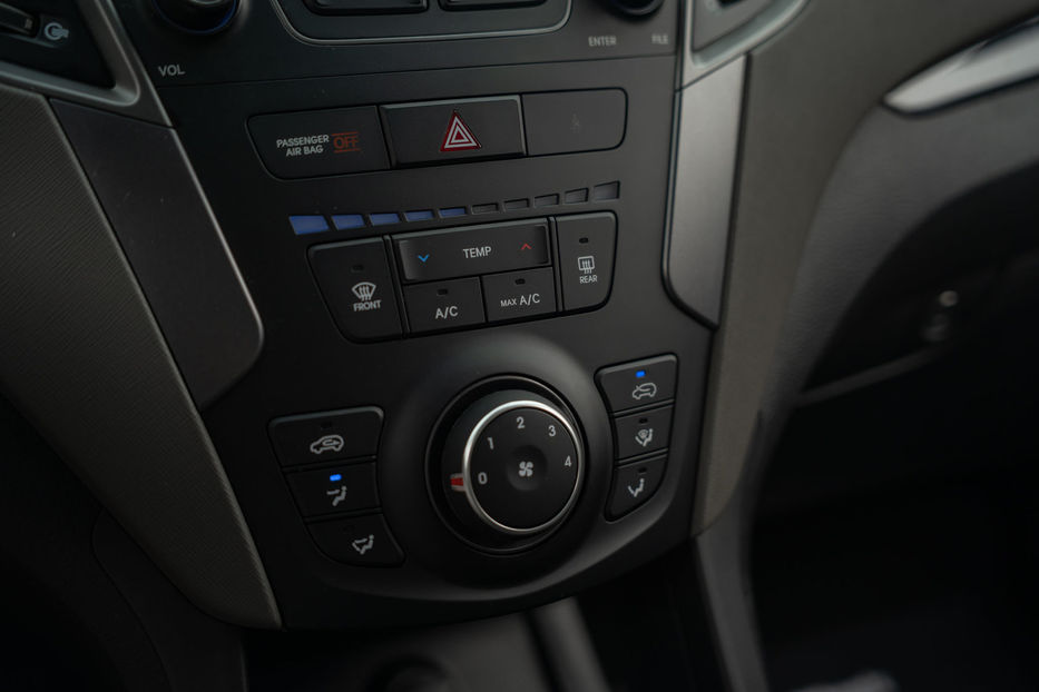 Продам Hyundai Santa FE Sport 2014 года в Черновцах