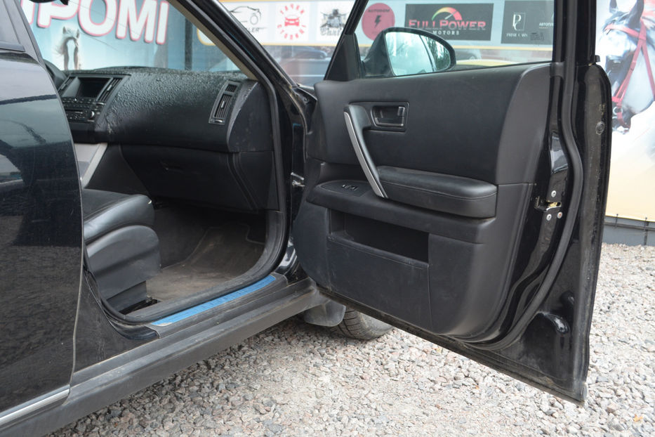 Продам Infiniti FX 2005 года в Киеве