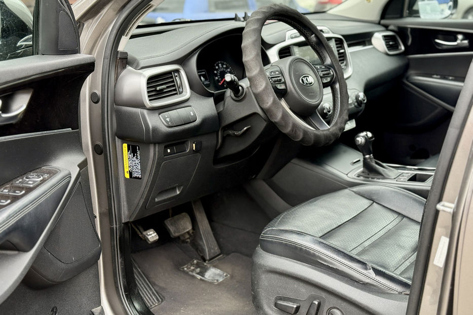 Продам Kia Sorento 2016 года в Киеве