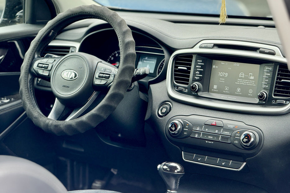 Продам Kia Sorento 2016 года в Киеве