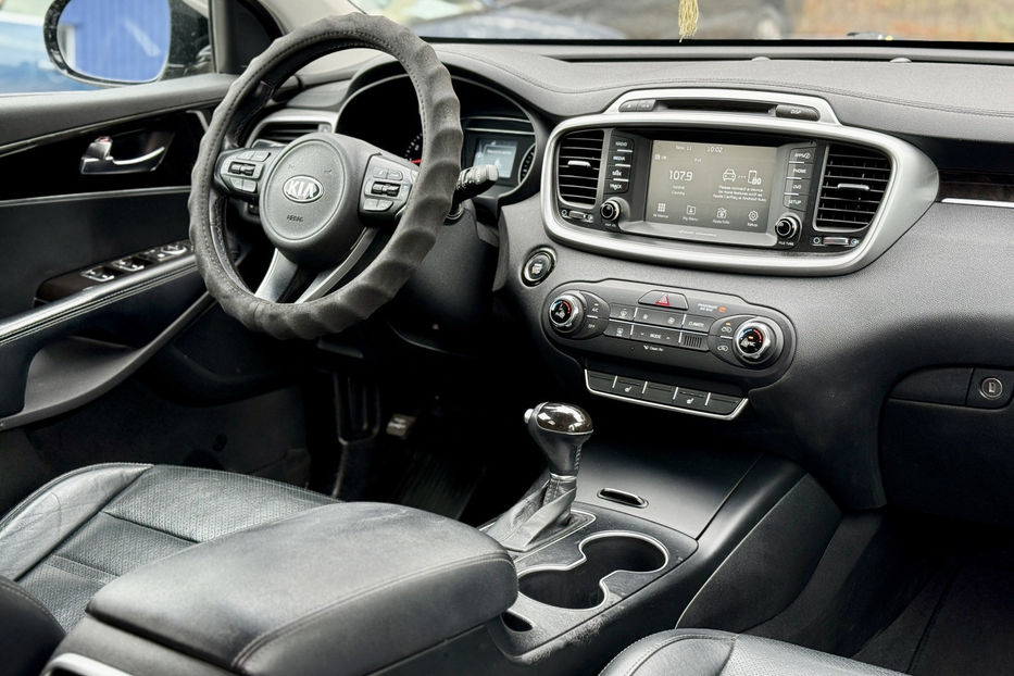 Продам Kia Sorento 2016 года в Киеве