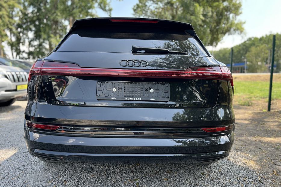 Продам Audi E-Tron 55 Quattro (KOMIS) 2019 года в г. Умань, Черкасская область