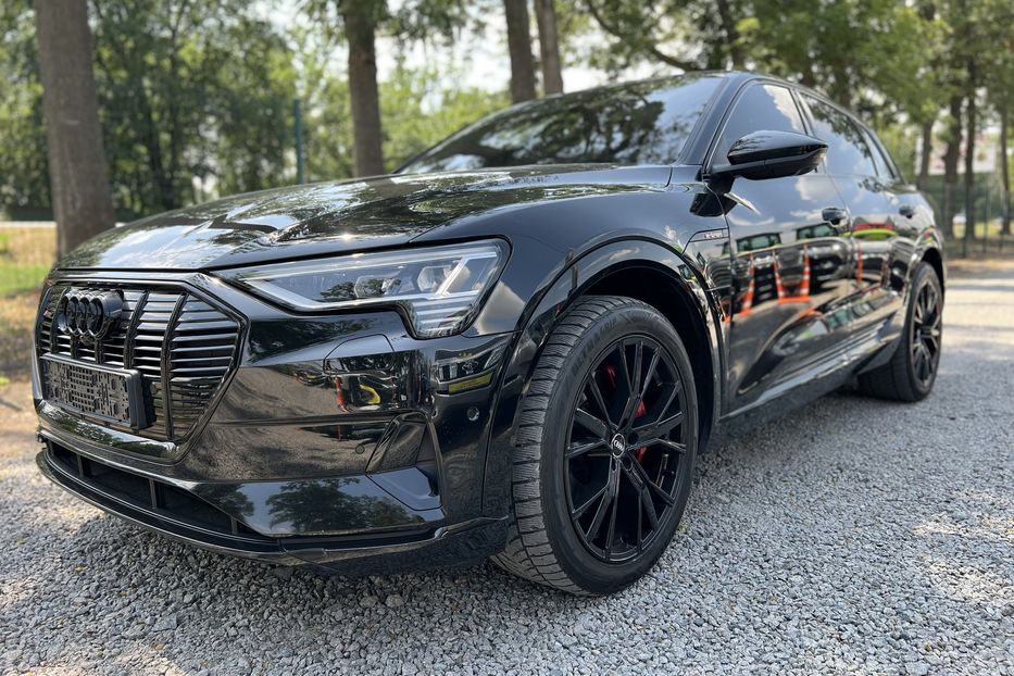 Продам Audi E-Tron 55 Quattro (KOMIS) 2019 года в г. Умань, Черкасская область