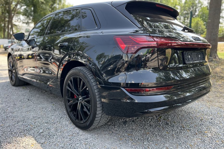 Продам Audi E-Tron 55 Quattro (KOMIS) 2019 года в г. Умань, Черкасская область