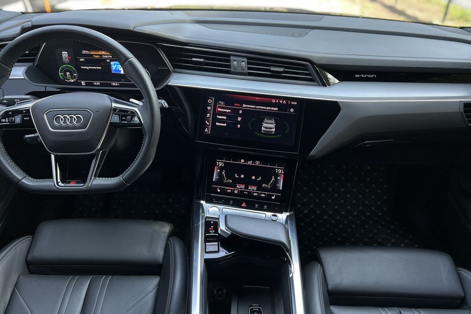 Продам Audi E-Tron 55 Quattro (KOMIS) 2019 года в г. Умань, Черкасская область
