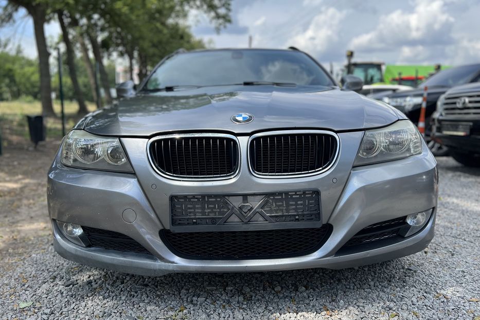Продам BMW 318 Е91 2012 года в г. Умань, Черкасская область