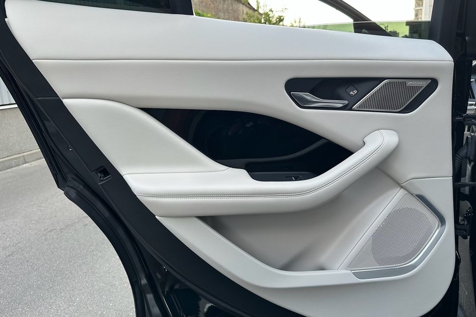 Продам Jaguar E-Pace  I-PACE HSE 2020 года в Киеве