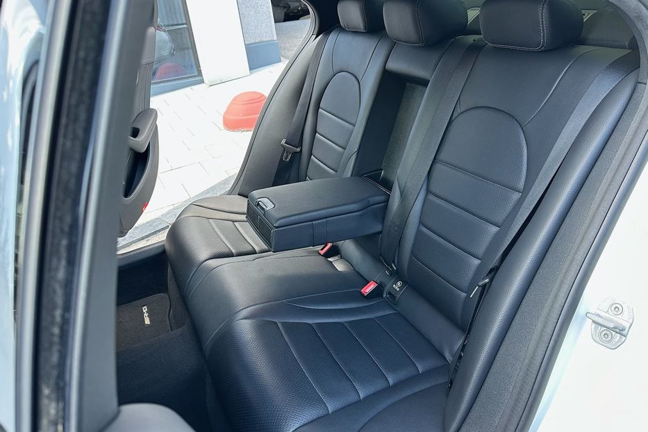 Продам Mercedes-Benz C-Class 180 2015 года в Киеве