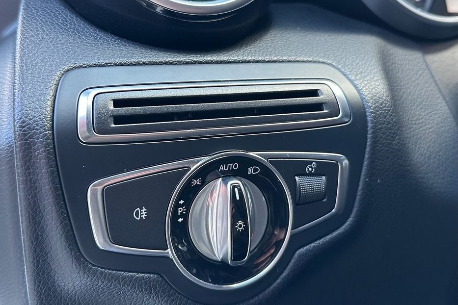 Продам Mercedes-Benz C-Class 180 2015 года в Киеве