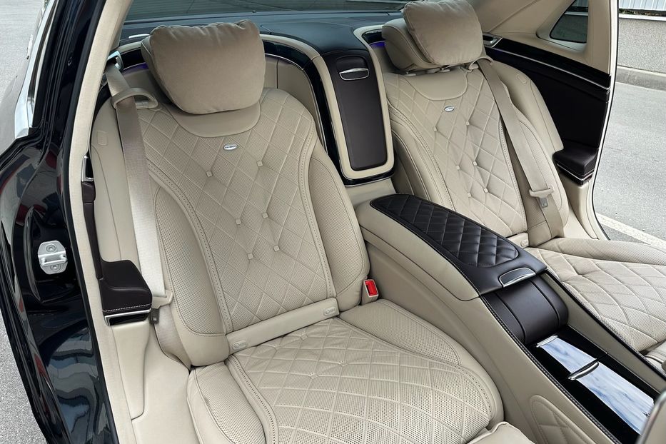 Продам Mercedes-Benz Maybach 400 G-tronic 2016 года в Киеве