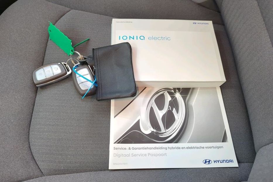 Продам Hyundai Ioniq 39KW/H, vin 7563 2020 года в Житомире