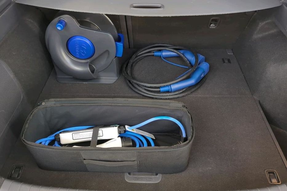 Продам Hyundai Ioniq 39KW/H, vin 7563 2020 года в Житомире