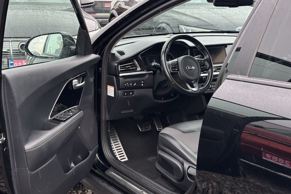 Продам Kia Niro 64квт 2021 года в Львове