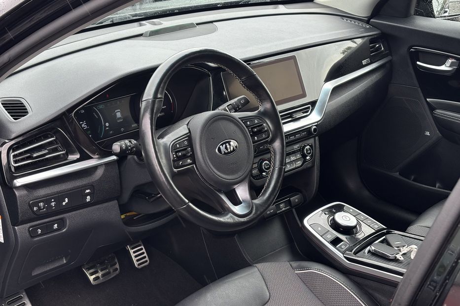 Продам Kia Niro 64квт 2021 года в Львове