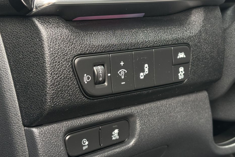 Продам Kia Niro 64квт 2021 года в Львове