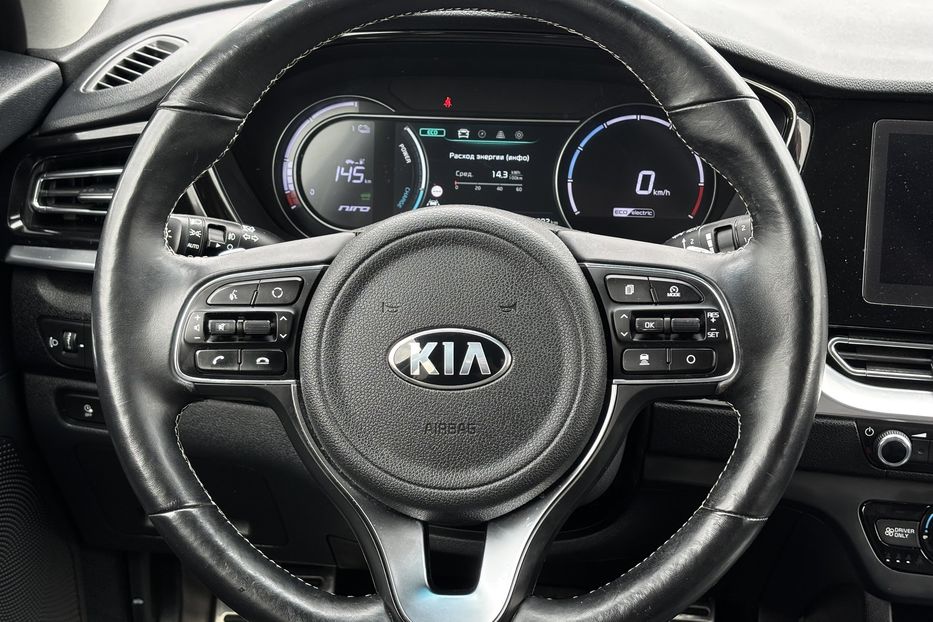 Продам Kia Niro 64квт 2021 года в Львове