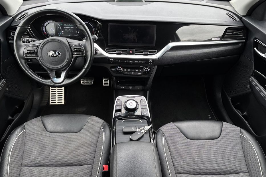 Продам Kia Niro 64квт 2021 года в Львове