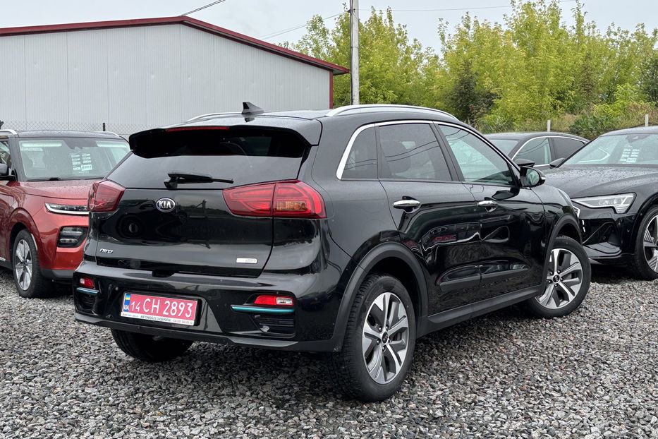 Продам Kia Niro 64квт 2021 года в Львове