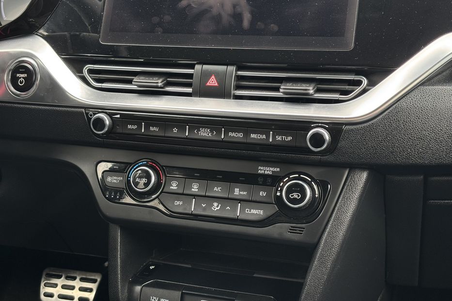 Продам Kia Niro 64квт 2021 года в Львове