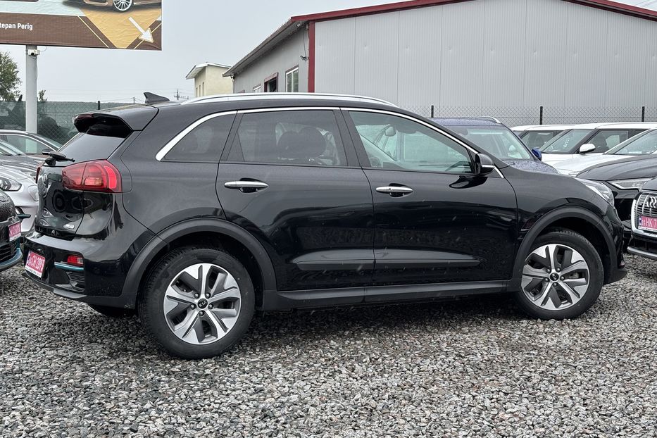 Продам Kia Niro 64квт 2021 года в Львове