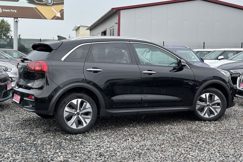 Продам Kia Niro 64квт 2021 года в Львове
