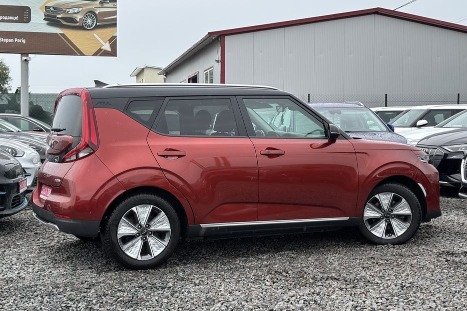 Продам Kia Soul  64kWh Executive Line 2020 года в Львове