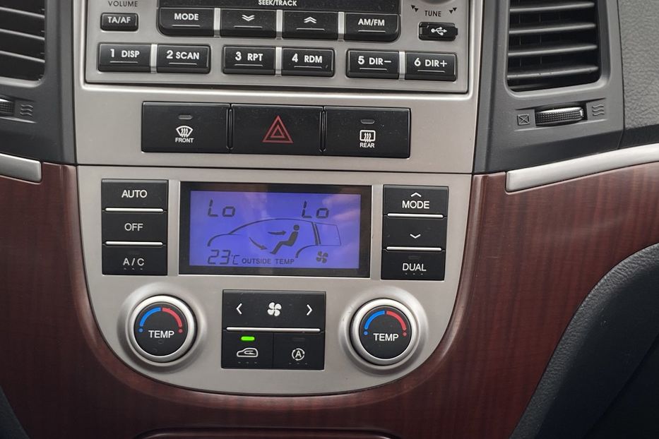 Продам Hyundai Santa FE 2008 года в Луцке
