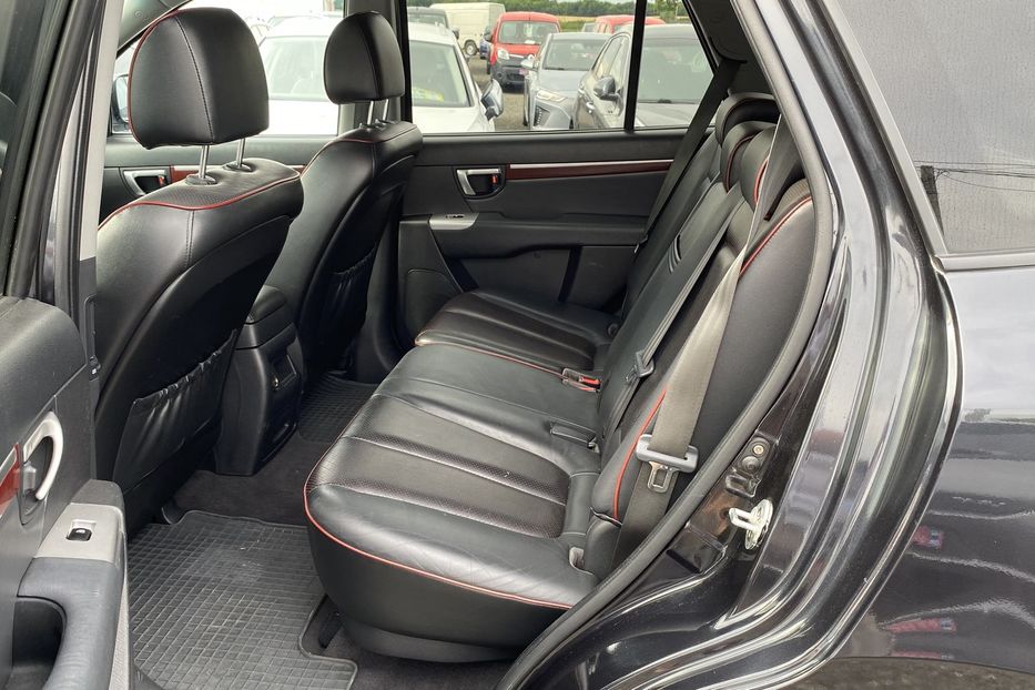 Продам Hyundai Santa FE 2008 года в Луцке