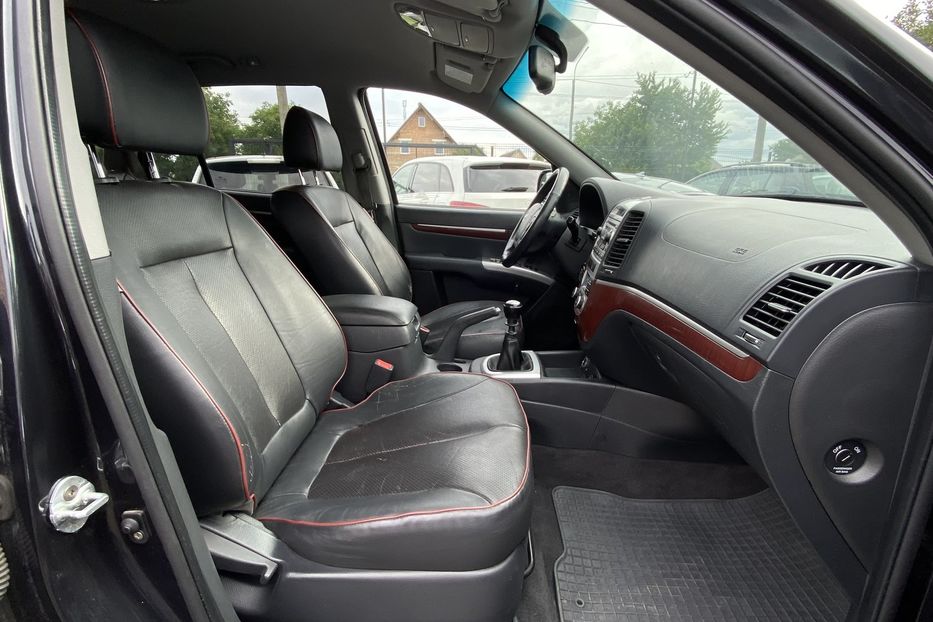 Продам Hyundai Santa FE 2008 года в Луцке