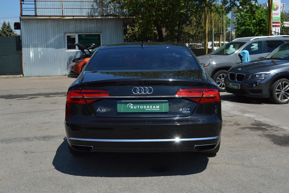 Продам Audi A8 2015 года в Одессе