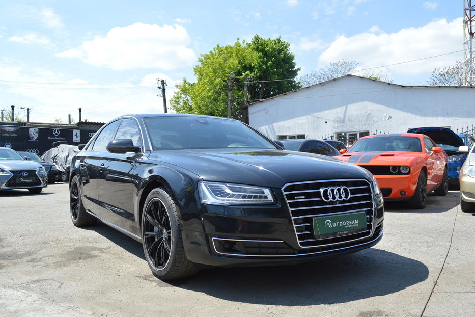 Продам Audi A8 2015 года в Одессе