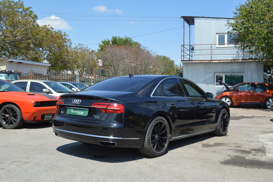 Продам Audi A8 2015 года в Одессе