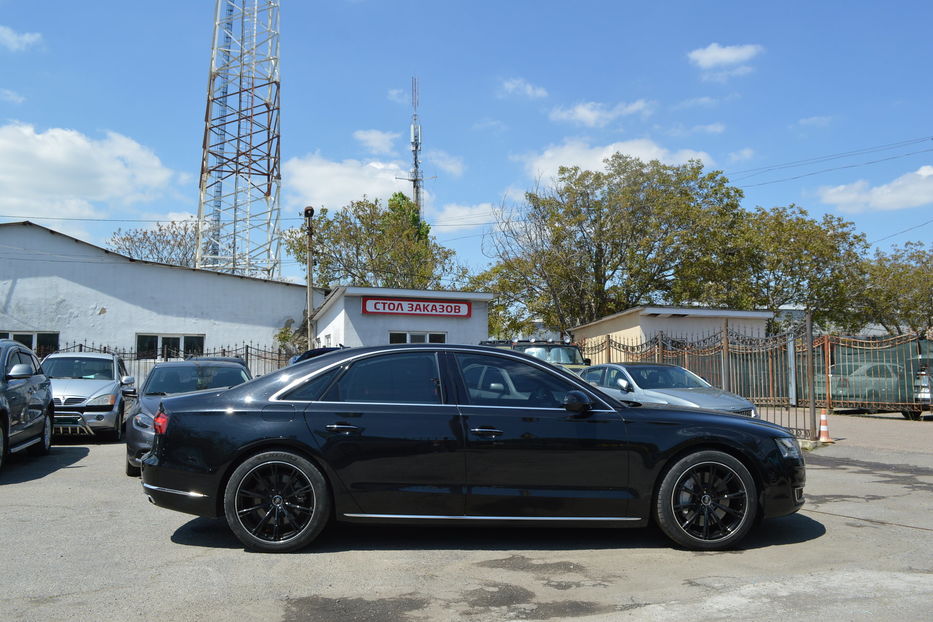Продам Audi A8 2015 года в Одессе