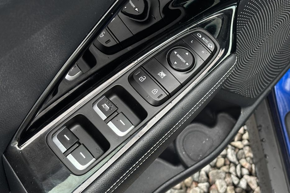 Продам Kia Niro 64 2021 года в Львове