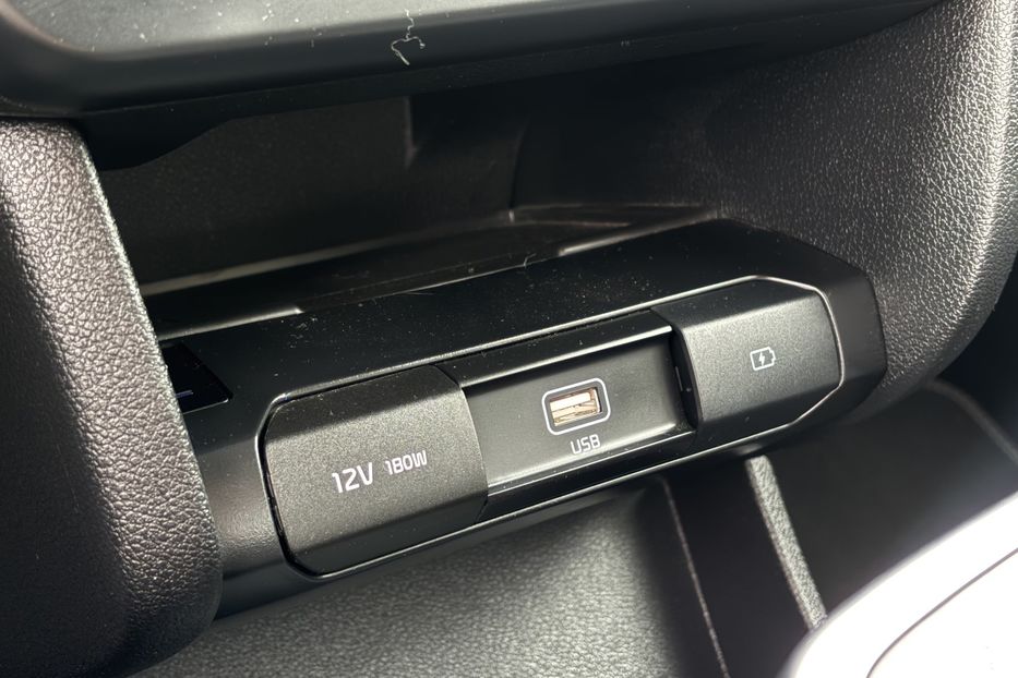 Продам Kia Niro 64 2021 года в Львове