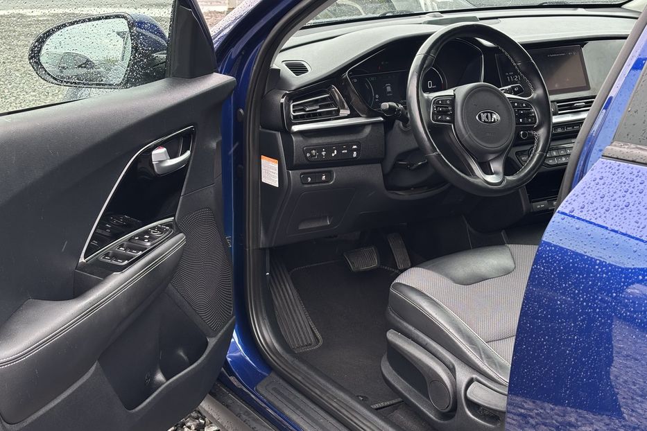 Продам Kia Niro 64 2021 года в Львове