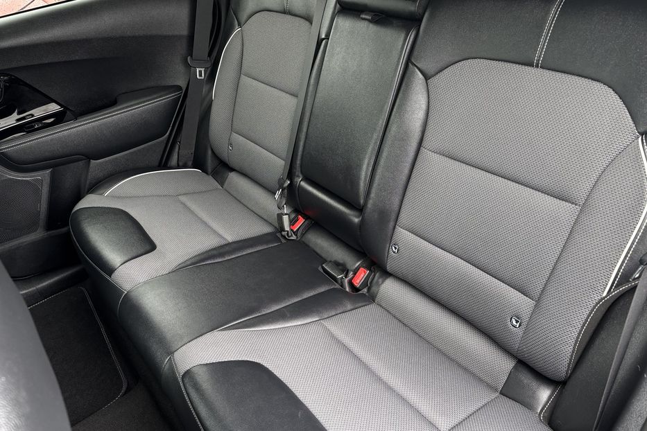 Продам Kia Niro 64 2021 года в Львове