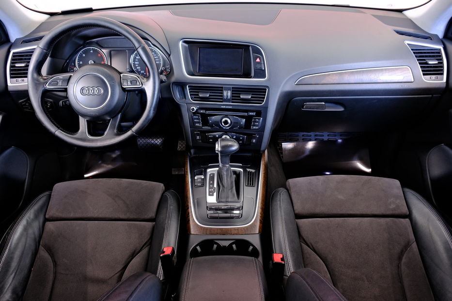 Продам Audi Q5 2015 года в Одессе