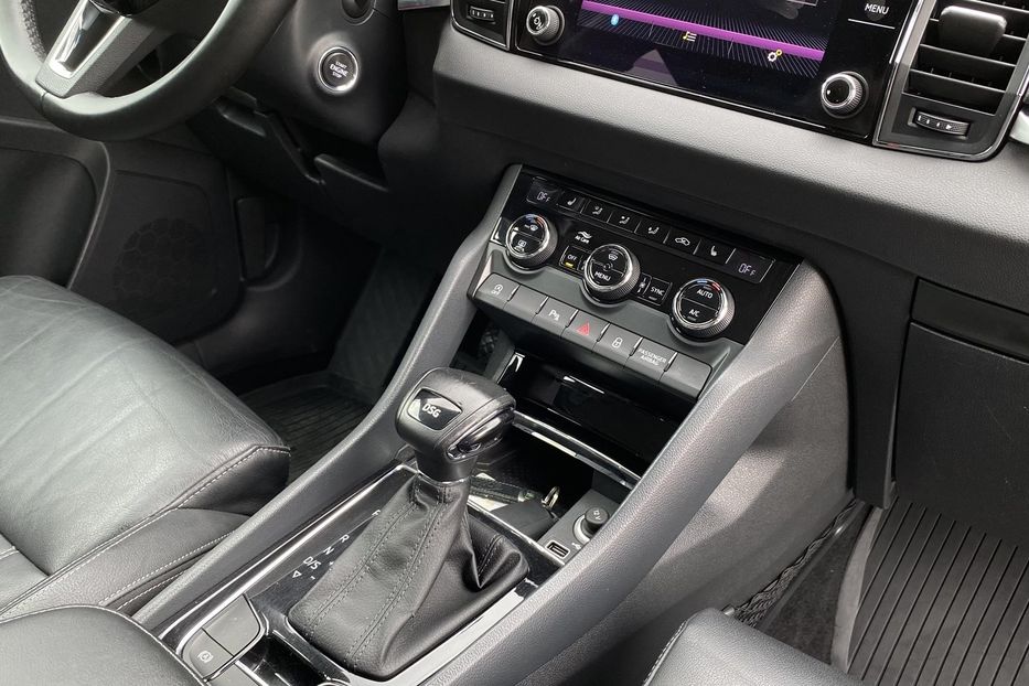 Продам Skoda karoq 2019 года в Луцке