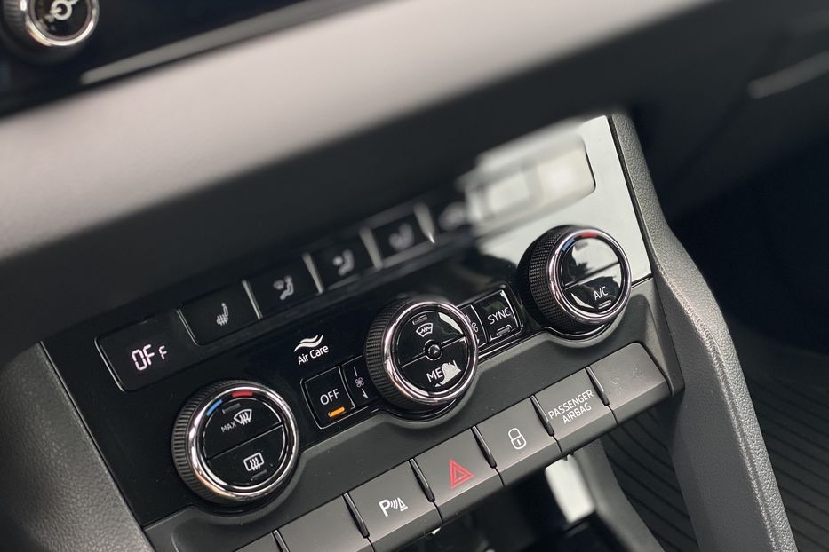 Продам Skoda karoq 2019 года в Луцке