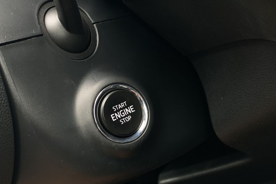 Продам Skoda karoq 2019 года в Луцке